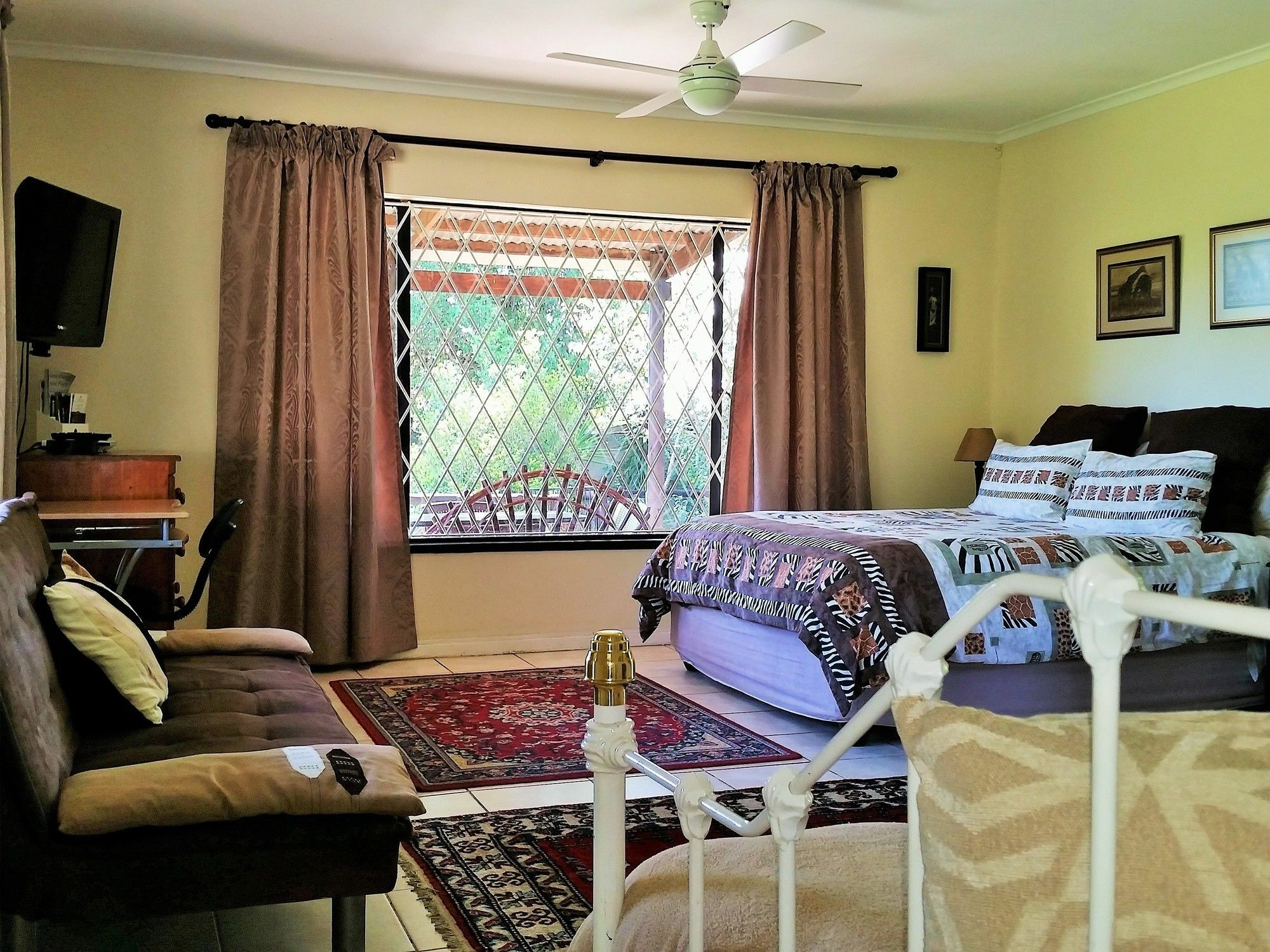 Pine Tree Lodge Мидранд Екстериор снимка